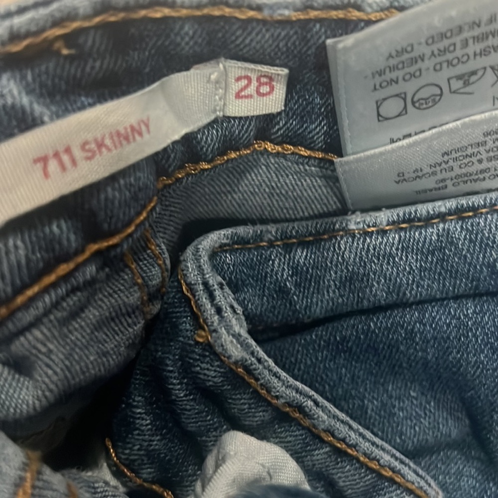 Jeans - Picture 2 of 4